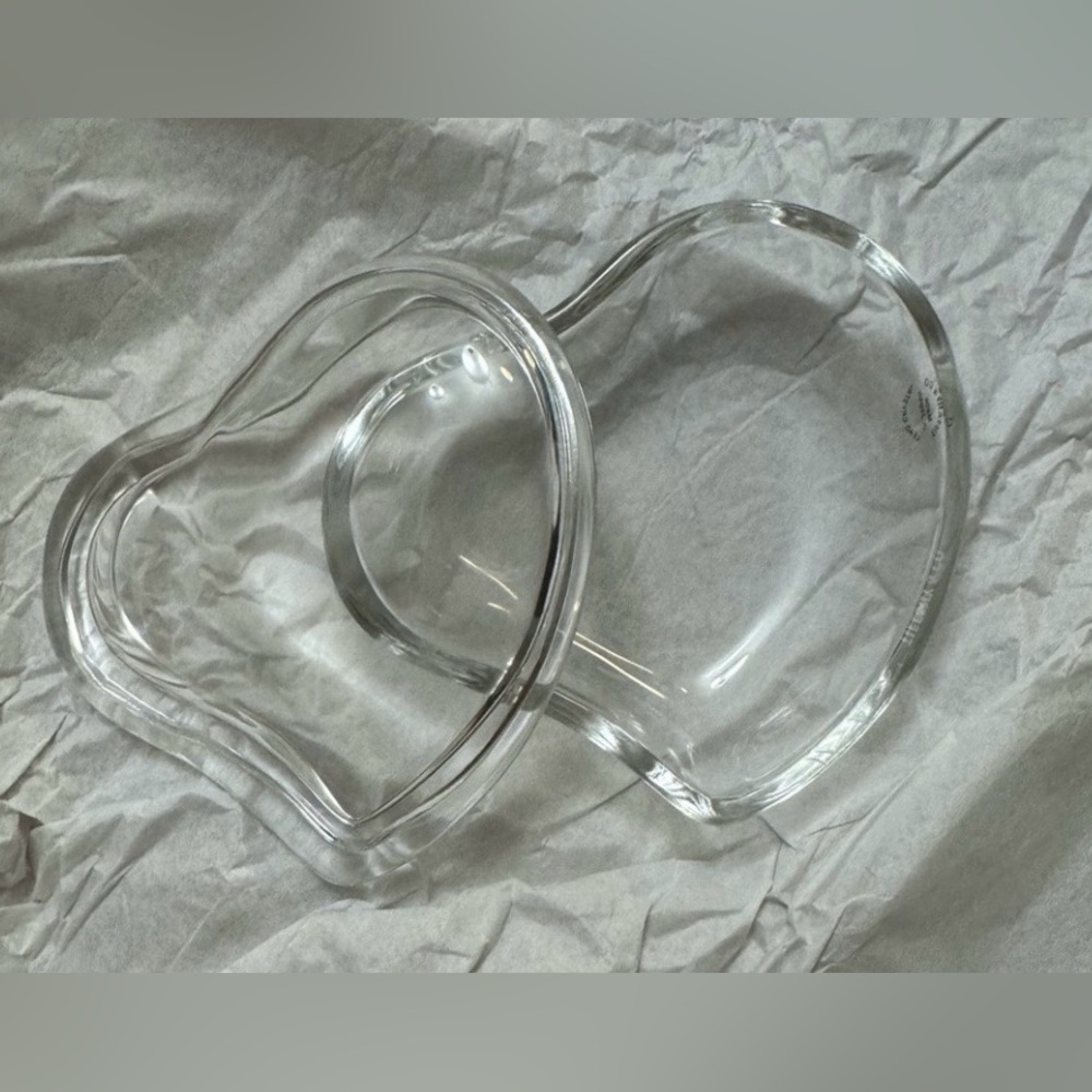 Tiffany & Co. Elsa Peretti Heart Shaped Crystal Trinket Bowl - Picture 2 of 4